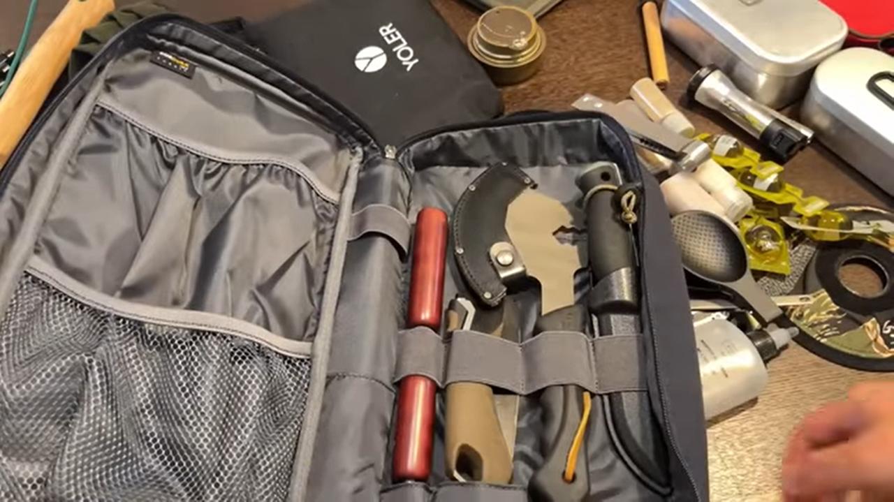 FUKUが作った大容量ギアケース！キャンプ道具一式が入る便利な収納