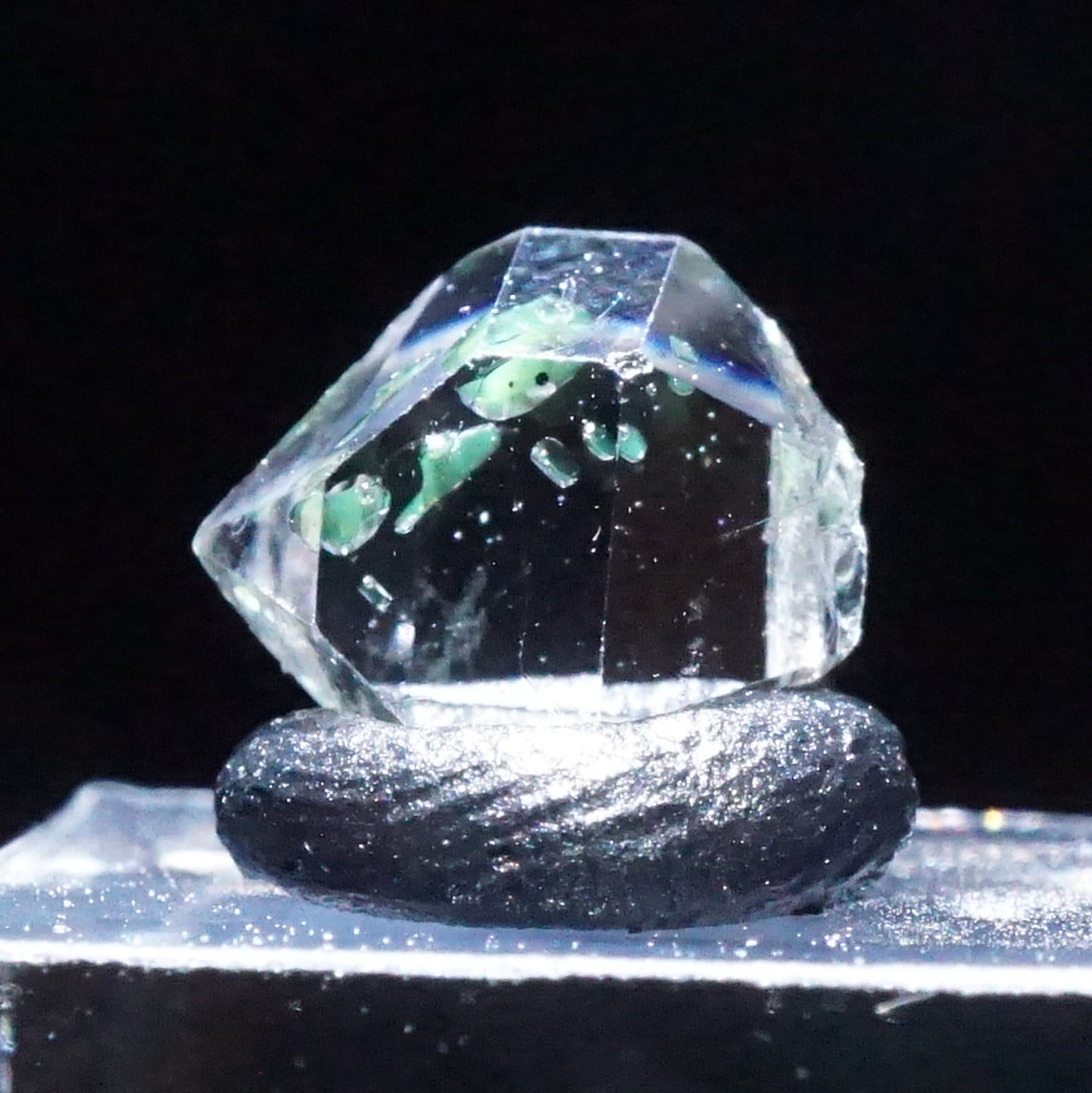 蛍光》パキスタン産 オイル入り水晶 – 天然石ハッピーギフト