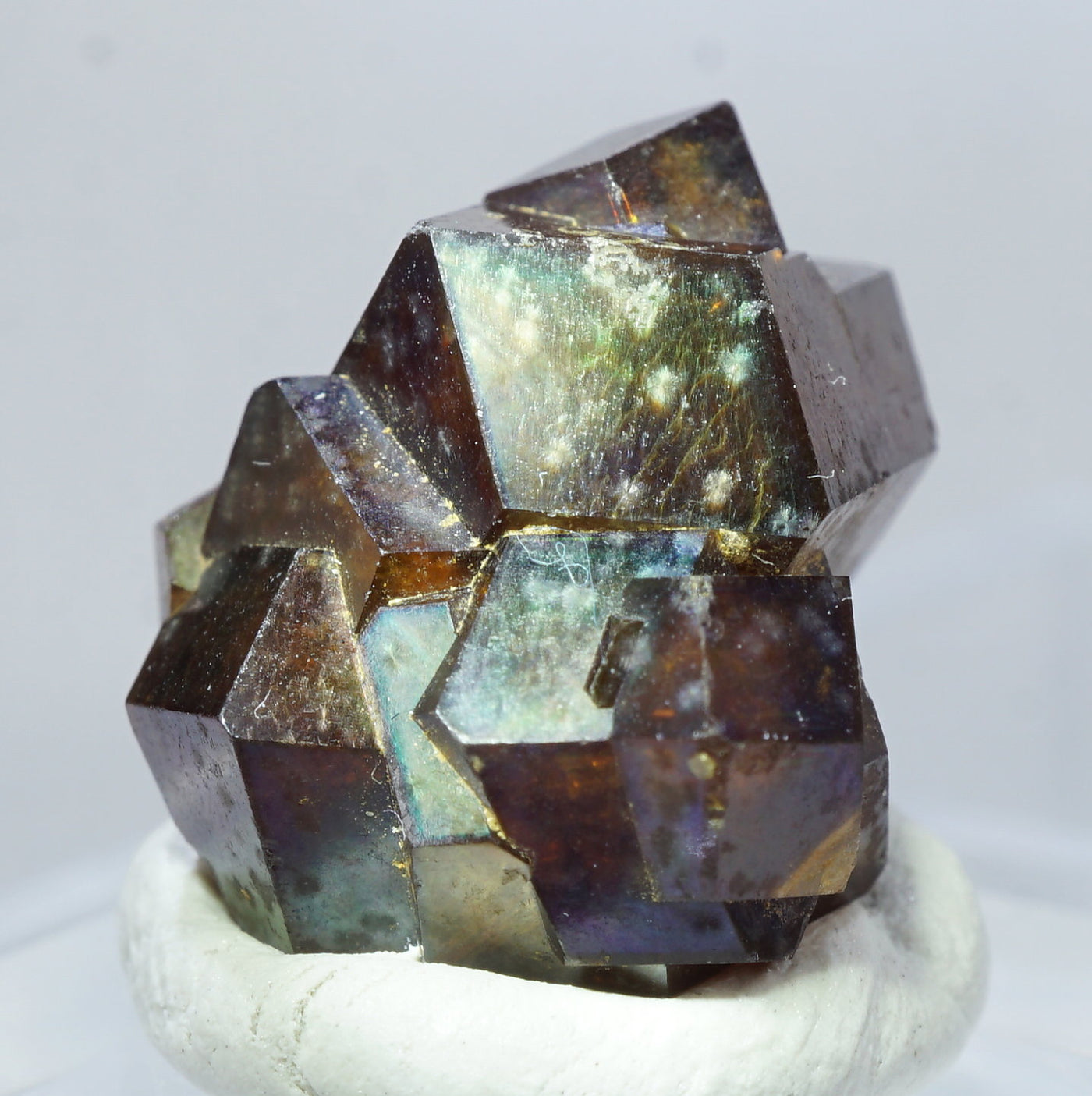 奈良県 天川村産 レインボーガーネット – 天然石ハッピーギフト