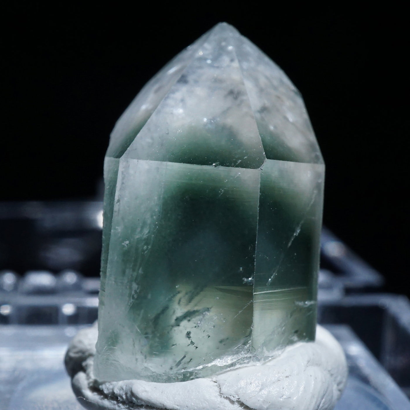 コロンビア産 クローライトinクオーツ – 天然石ハッピーギフト