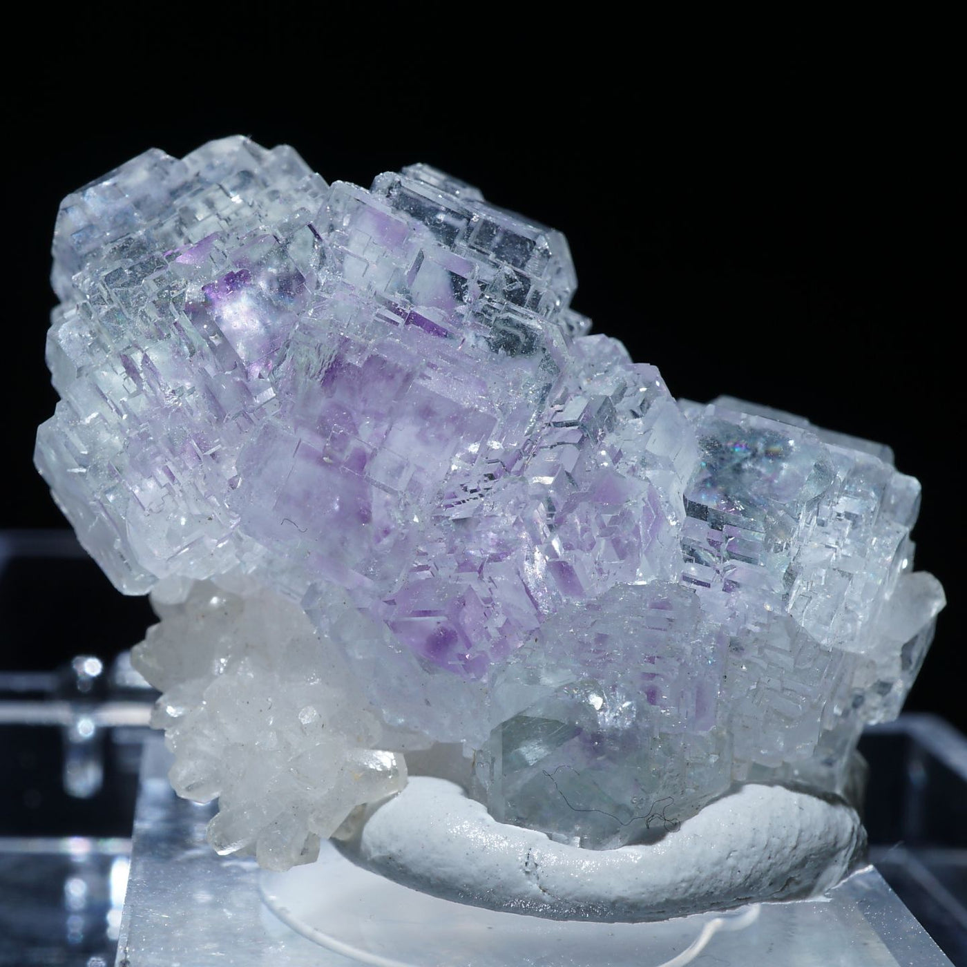 中国 湖南省 上堡(Shangbao)鉱山産 フローライト ・水晶 – 天然石