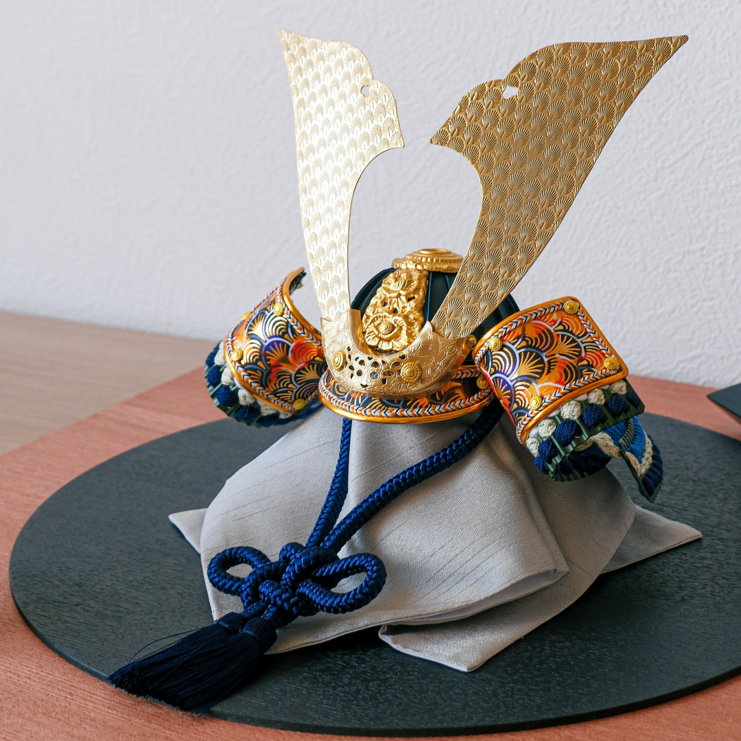 京錦兜セット】献上手染友禅之兜飾り 京錦【卓上こいのぼり京錦セット