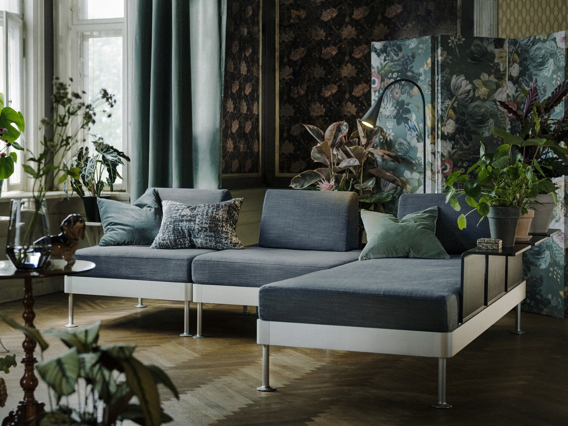 IKEA（イケア）がトム・ディクソンによるデザインのモジュール式ベッド