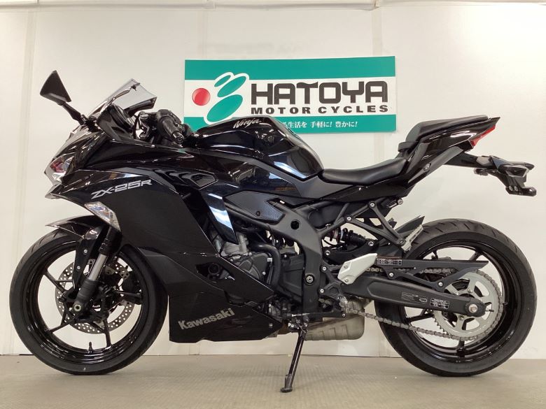 中古 KAWASAKI カワサキ Ninja ZX−25R 2022年式 5497km