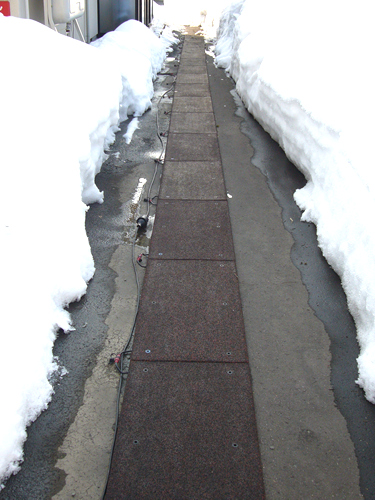 融雪マット「雪国の春」|株式会社太平商事｜面倒な除雪をしなくとも雪