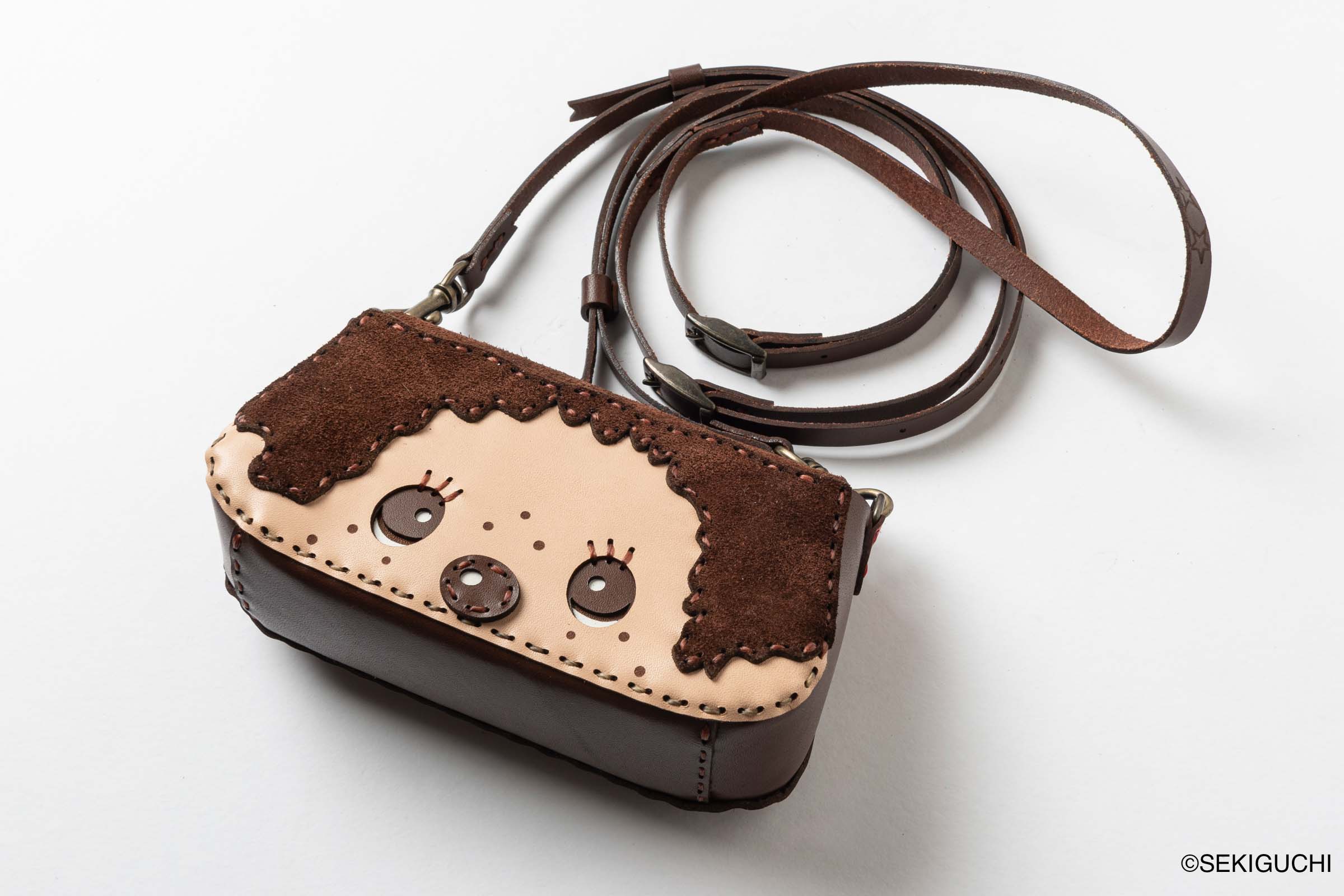 モンチッチ × OJAGA DESIGN こだわりのレザーアイテムコレクションに