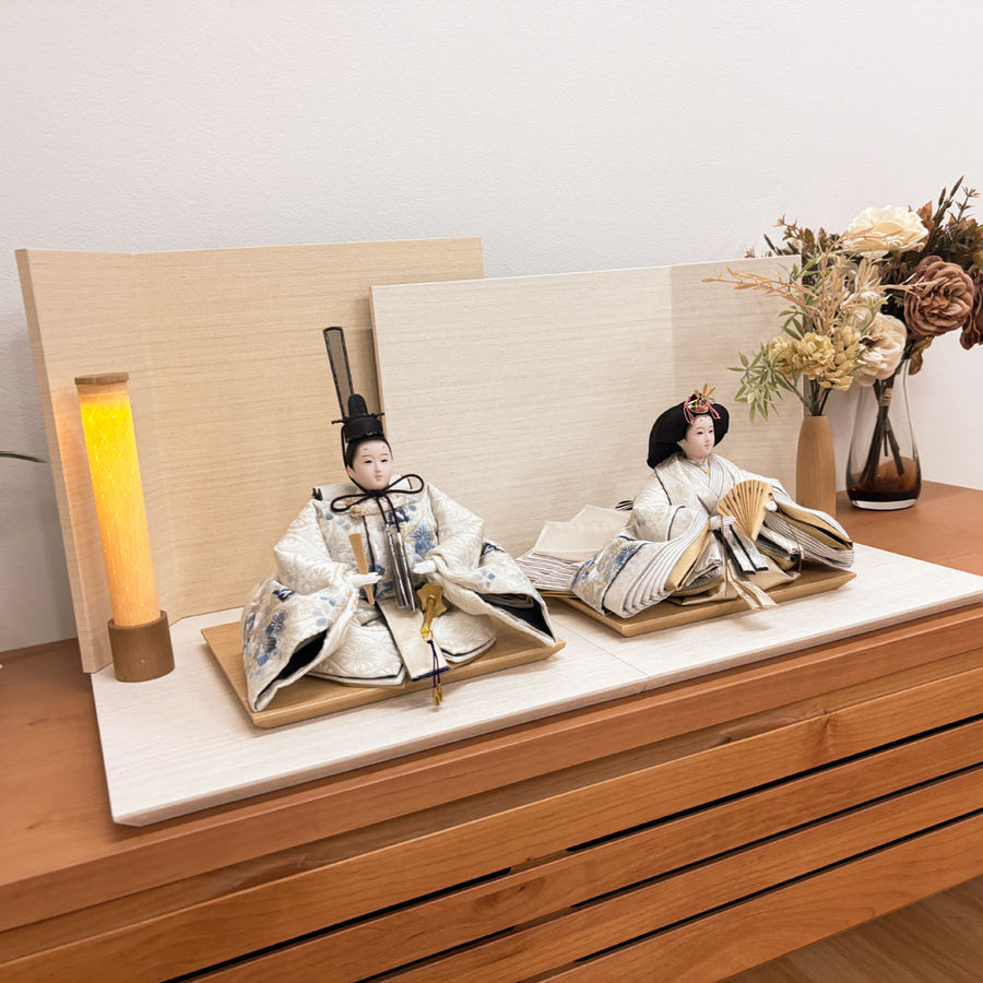 最高級 額縁仕立ての衣装が綺麗な雛人形【Flower Girl きこ雛