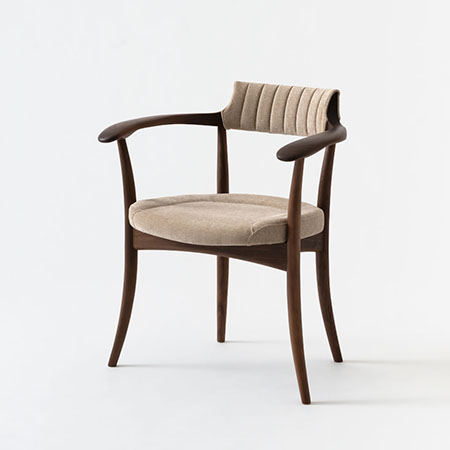 CRESCENT アームチェア（張り背座） | 飛騨産業株式会社【公式