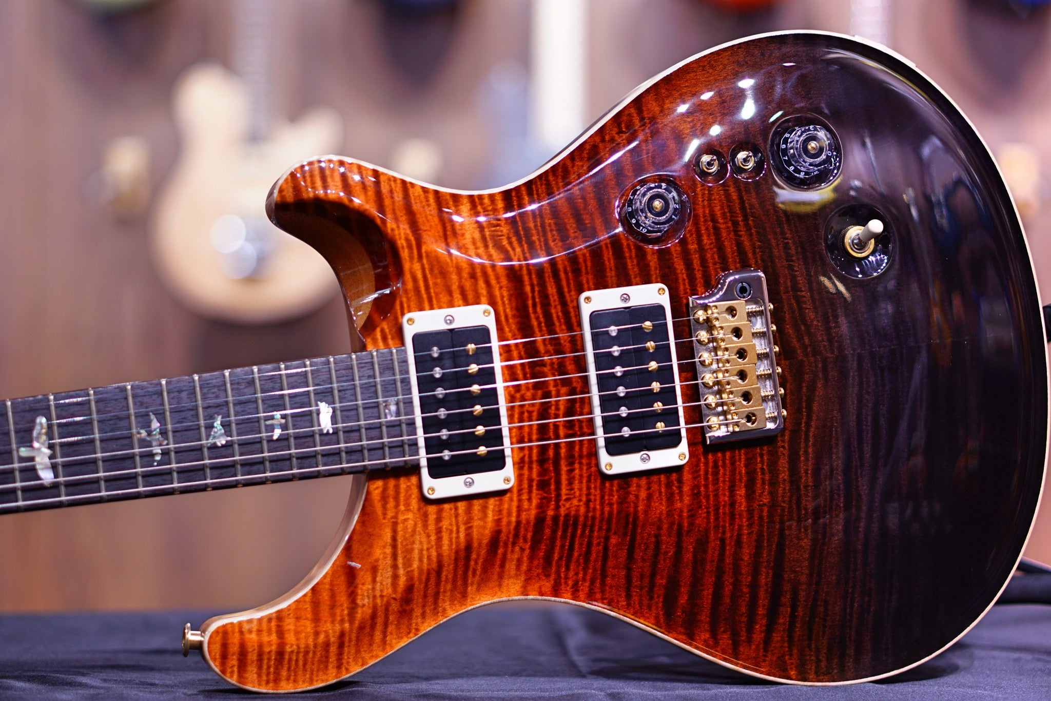 PRS 35th Anniversary Custom 24 - Fire Red / Gray Black Fade 10top Regu