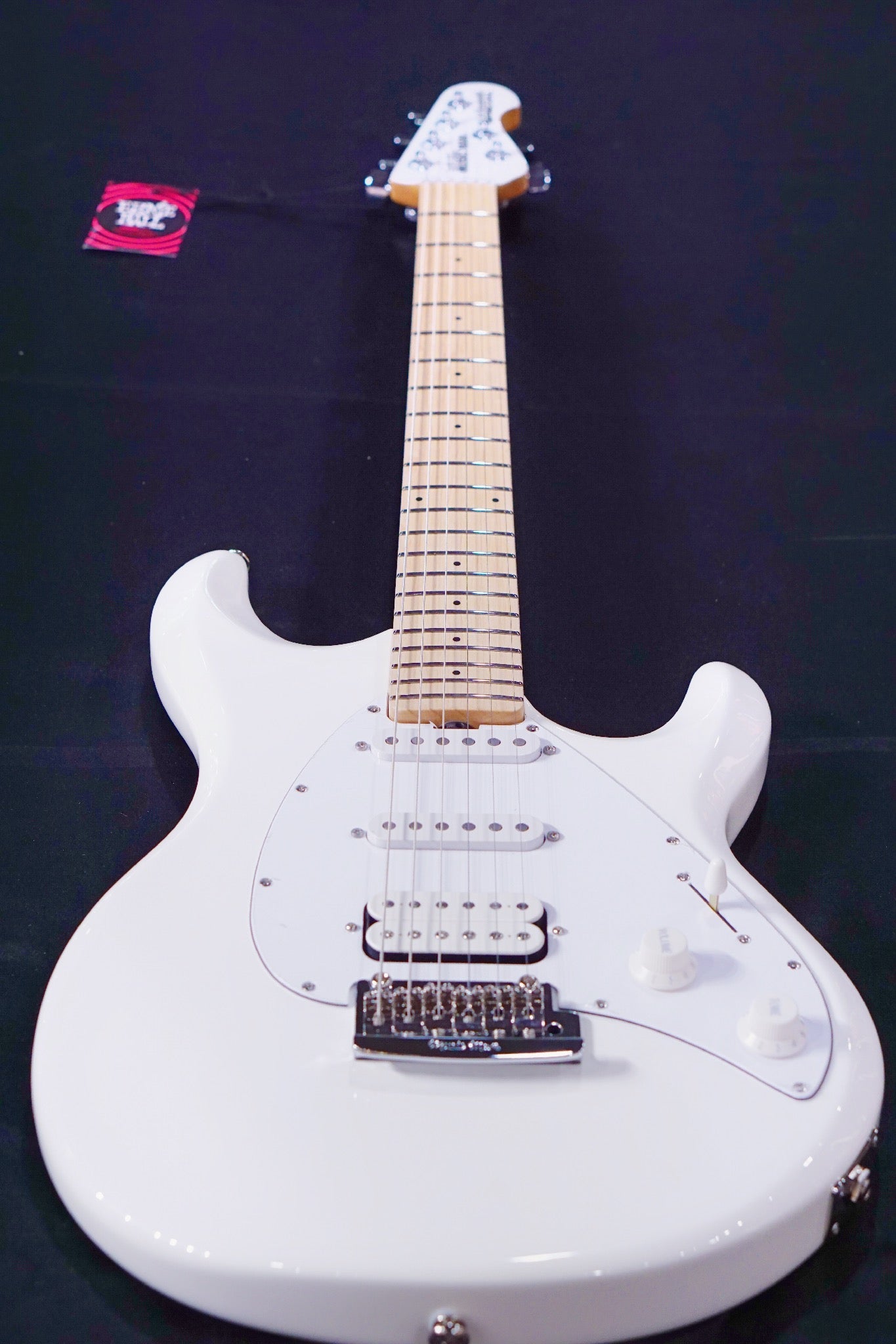 Ernie Ball Music Man Silhouette Special HSS Trem - White - Maple Match