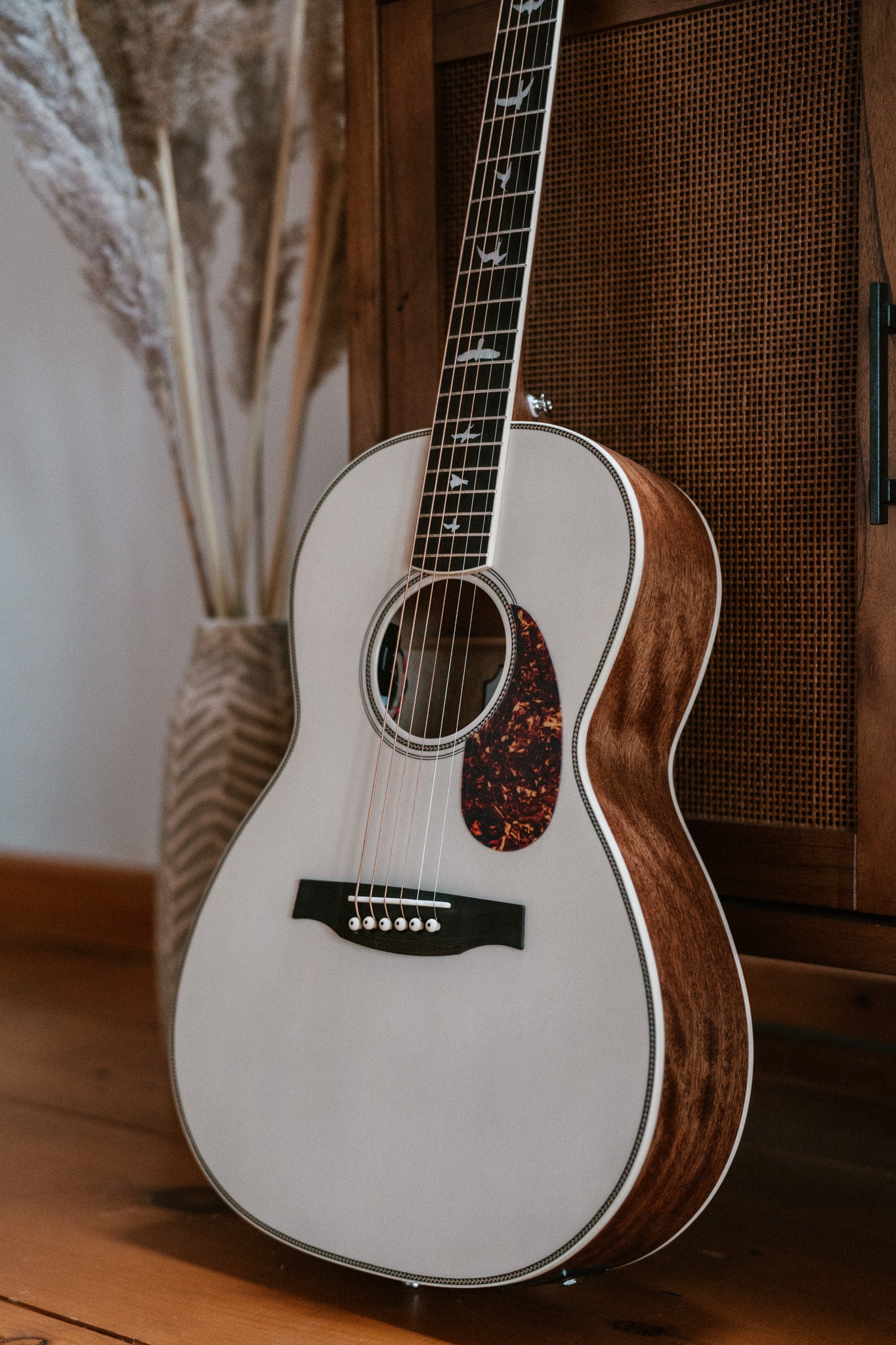 PRS Acoustic SE Parlor Antique white