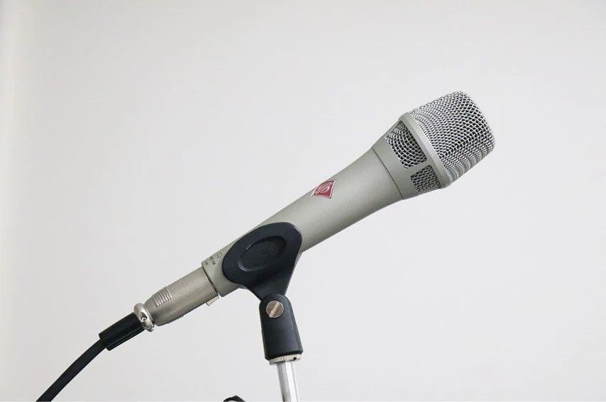 NEUMANN KMS104をレビュー。ハイエンドなライブ用コンデンサーマイク