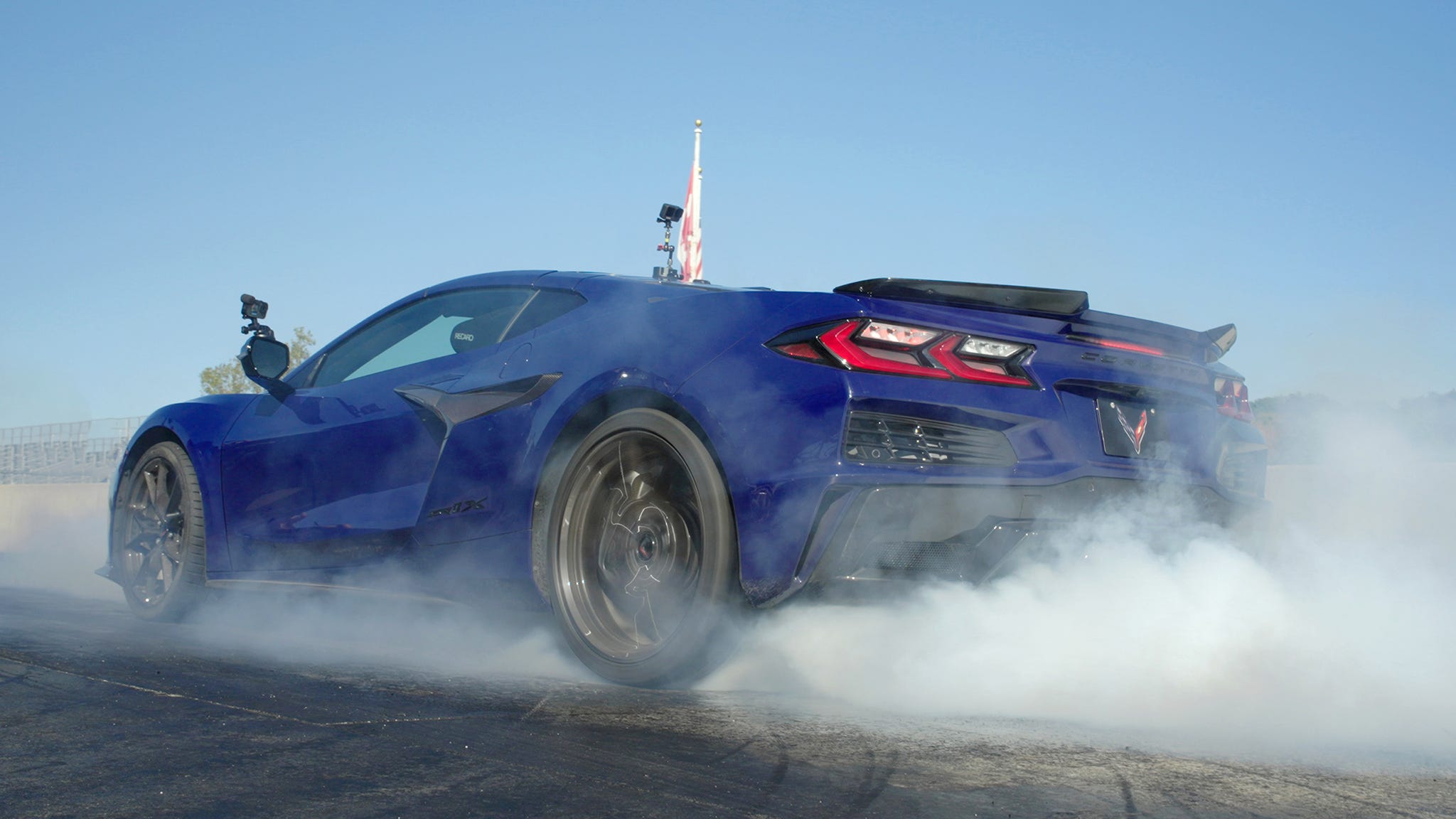 Chevrolet C8 Corvette ZR1X Runs 8.675 in Quarter Mile and Sub 2