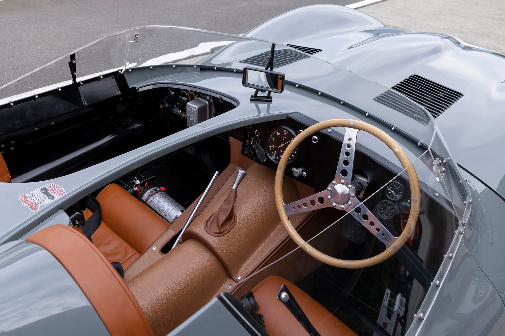 かつてル・マンの栄光に輝いたジャガー「Cタイプ」と「Dタイプ」が