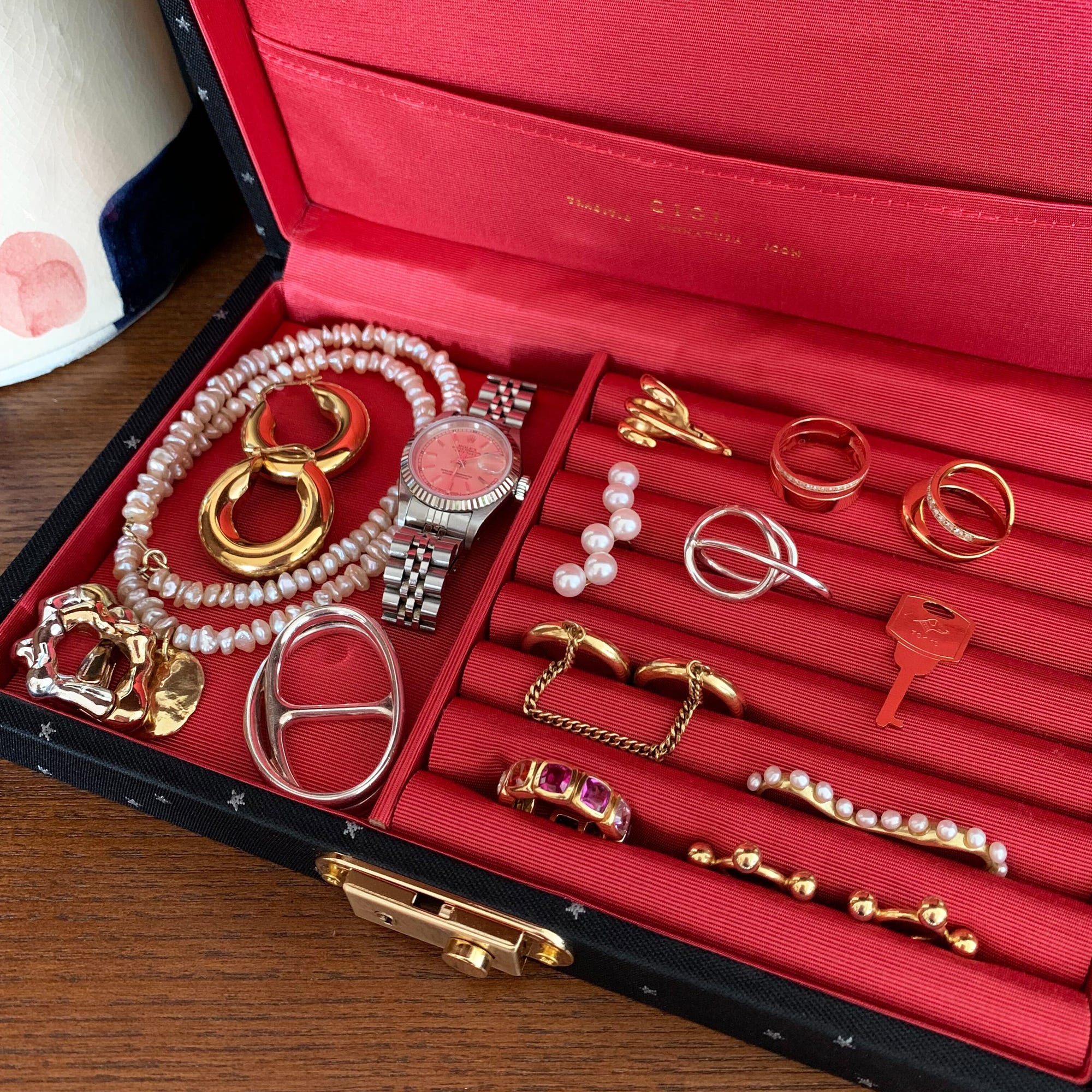 エディターズOKINI】小さな見た目なのに超収納派！ 「GIGI（ジジ）」の