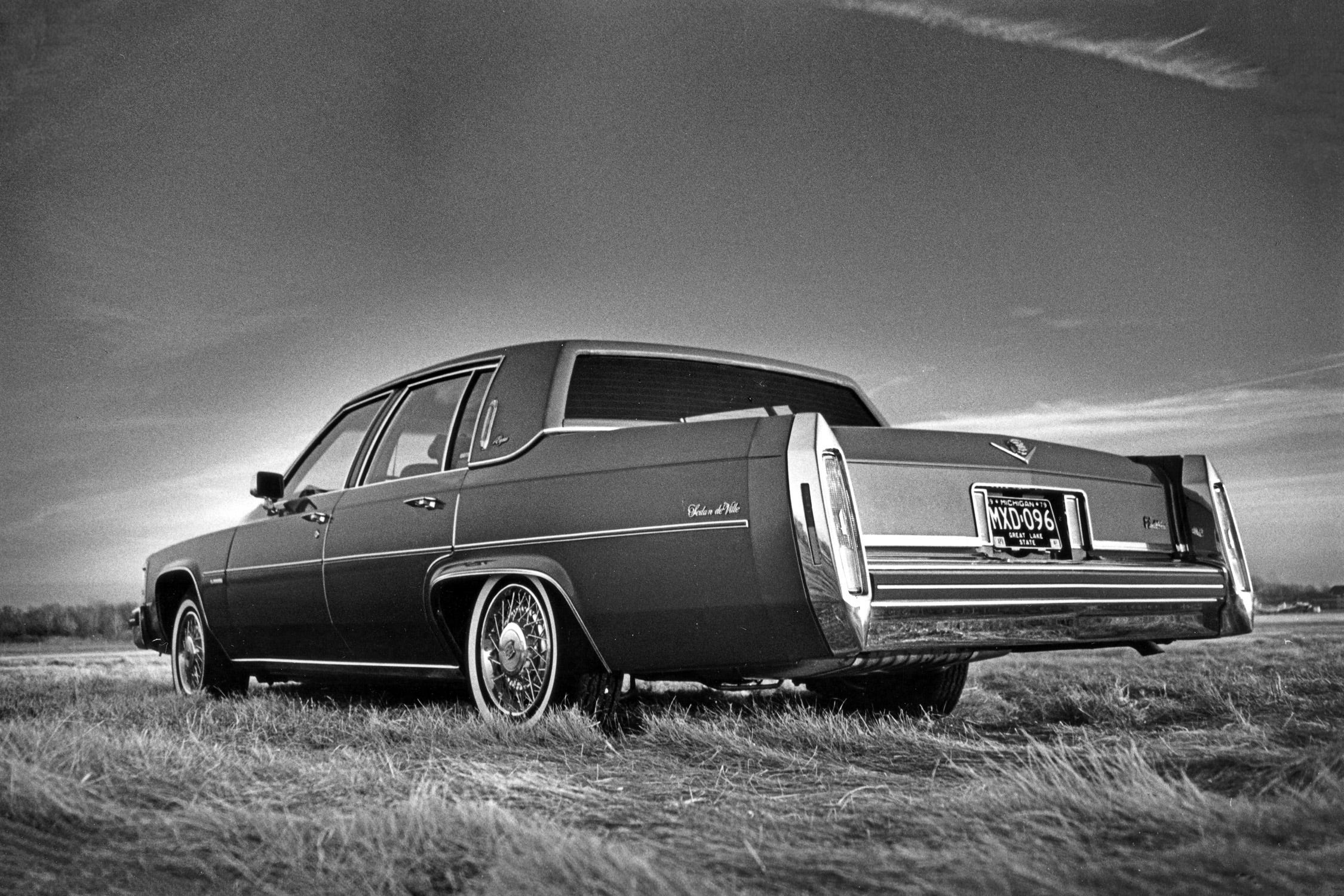 1981 Cadillac Sedan de Ville and Its V-8-6-4 Make Big Promises