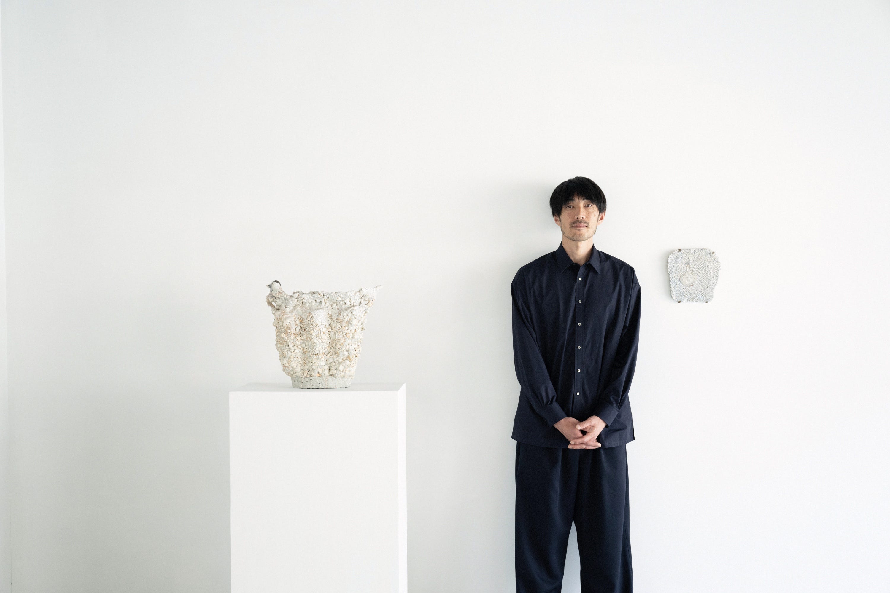 人々の暮らしに根付く“器”をアートに昇華させるアーティスト安永正臣