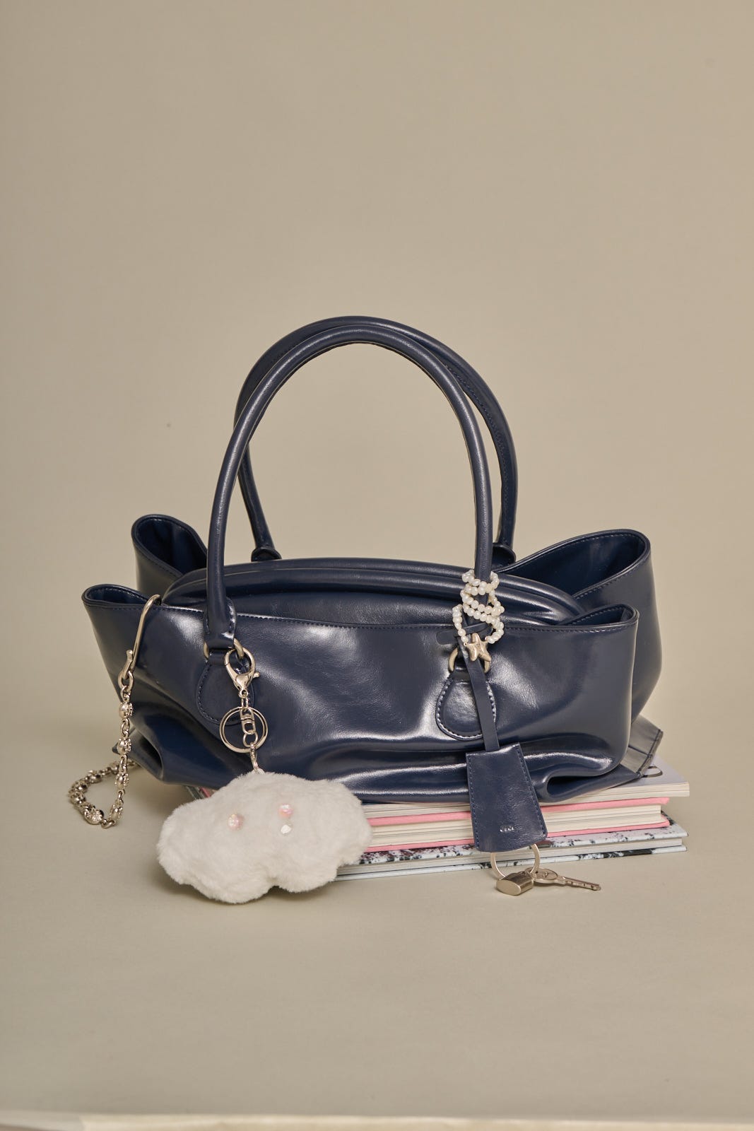 人気ブランドのおすすめバッグチャーム20選！ おすすめのスタイリング