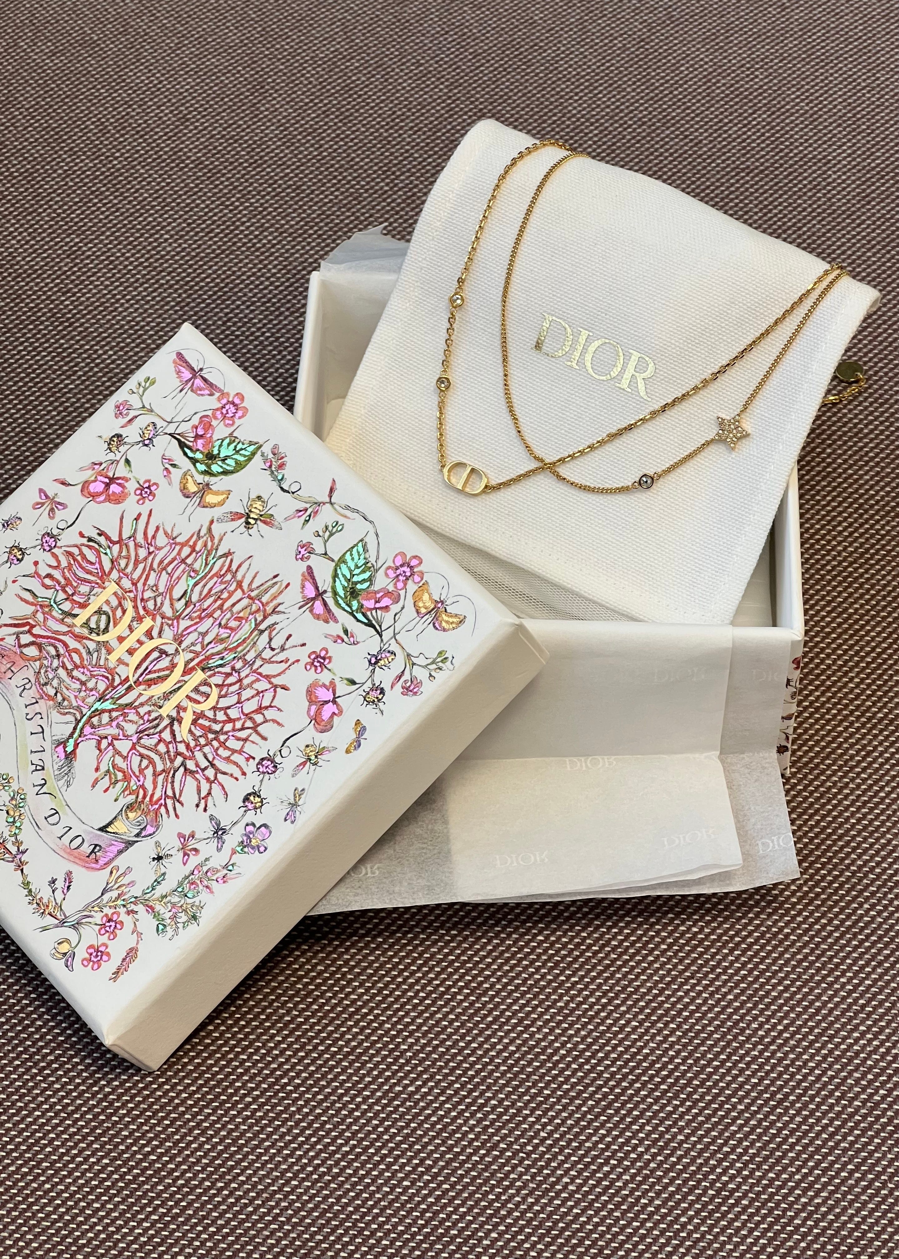 エディターズOKINI】日常を彩る「ディオール」の2連ネックレス