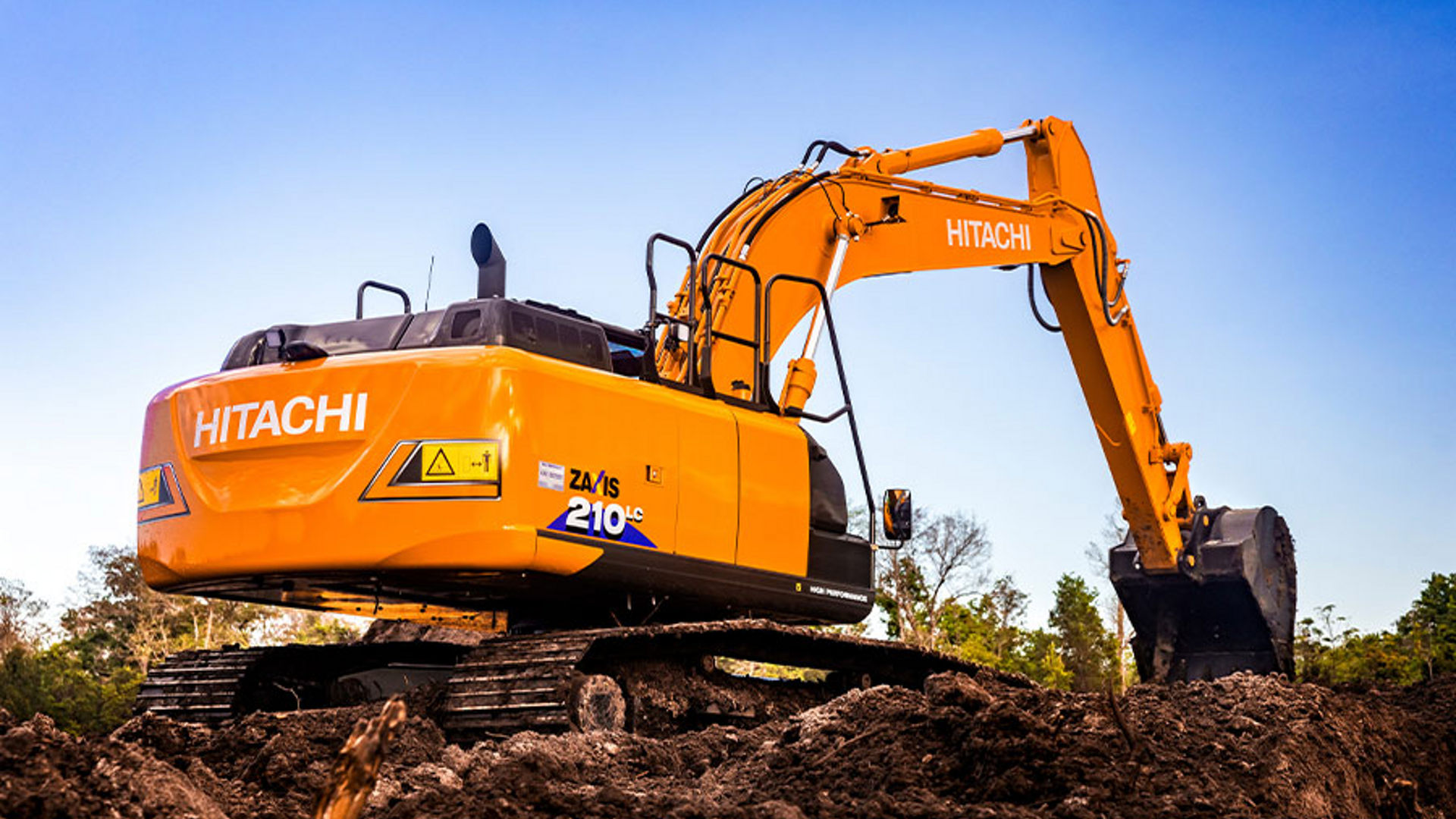 Hitachi Introduces ZX210LC-6 HP Excavator in North America