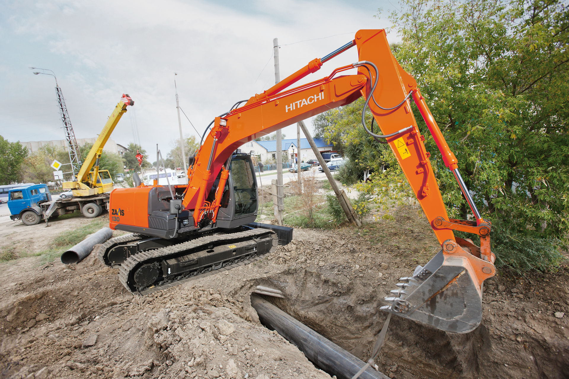 ZX690LC-6 Medium to Large Excavators - Hitachi Construction