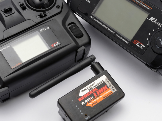 2.4GHz 6ch 小型電動ヘリコプター SOLO PRO 135 BO-105 [ソロ・プロ135