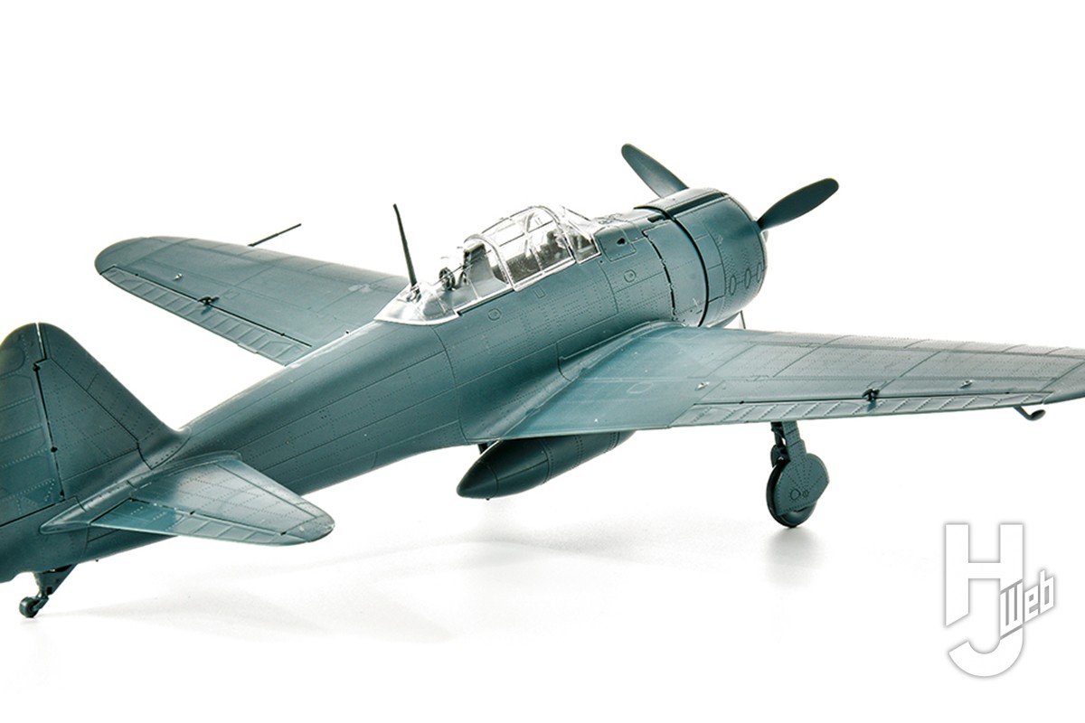 真珠湾攻撃から80年!!!!!! 真打「零式艦上戦闘機二一型」がチェコから