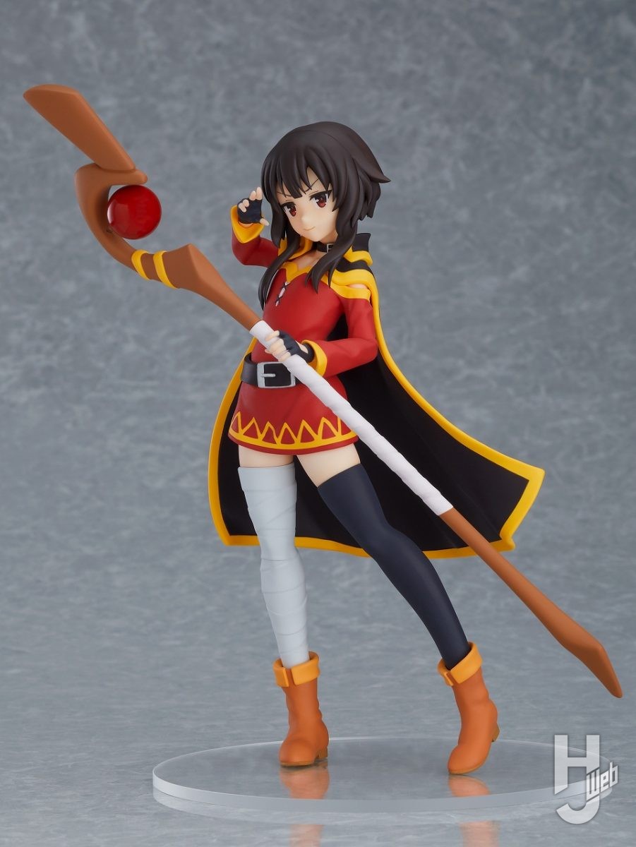 我が名はめぐみん！アークウィザードを生業とし、最強の攻撃魔法〈爆裂