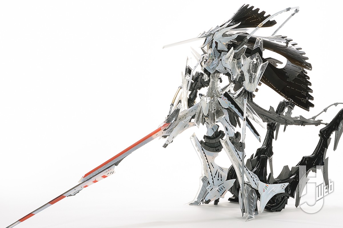 ボークスの塗装見本と一味違う！史上最強ガレージキット「ツァラトウ