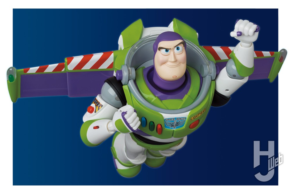 サイズもギミックもまさに“ホンモノ”！？ バズ・ライトイヤーを徹底