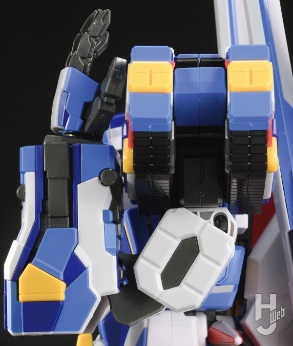 SMP バンプレイオス」大フィーチャー！ 成型色状態のサンプルで可動や