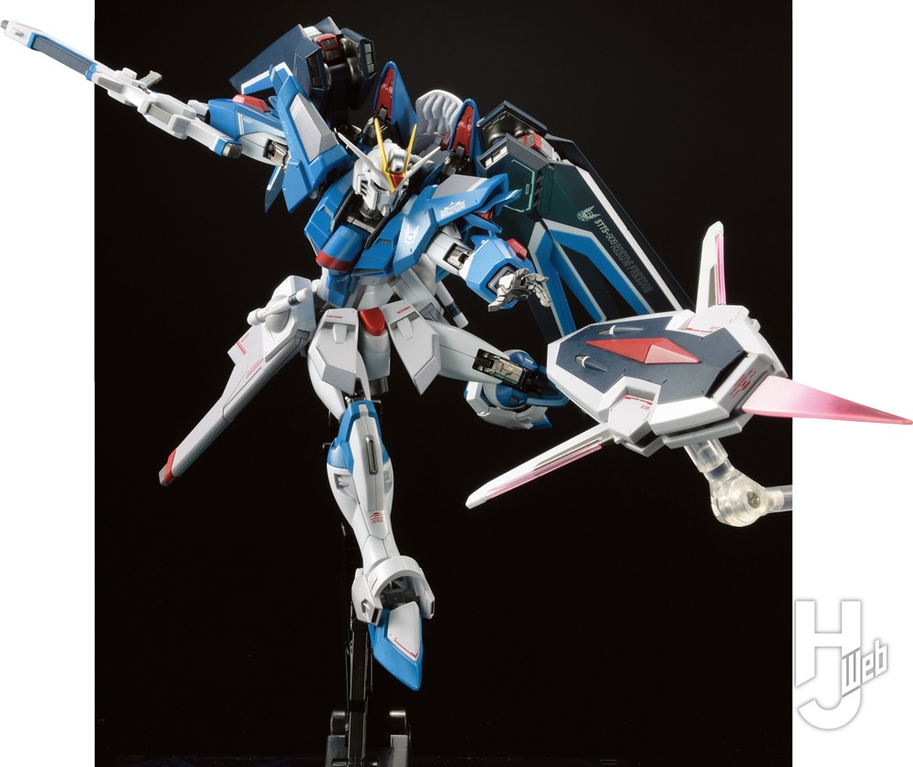 METAL ROBOT魂ライジングフリーダムガンダム」のこだわり造形や