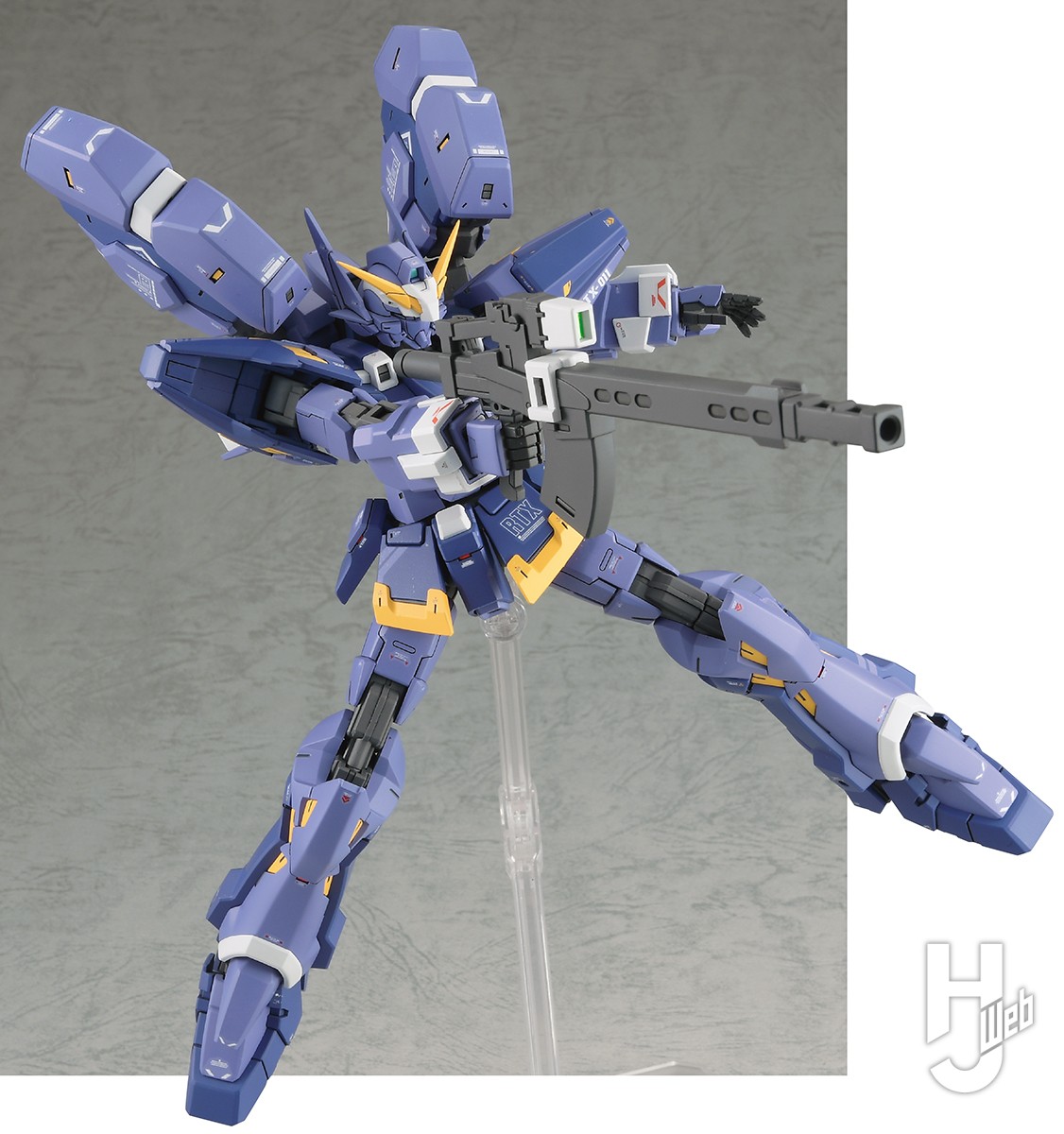 HG ヒュッケバインMk-III」をシャープなディテールと清潔感ある塗装で