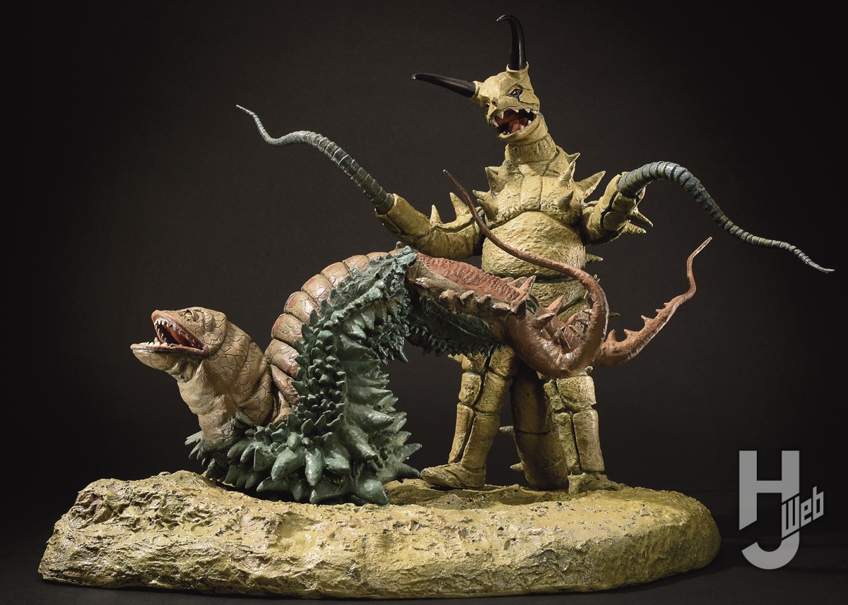 帰ってきたウルトラマン』二大怪獣「グドン対ツインテール」の死闘が