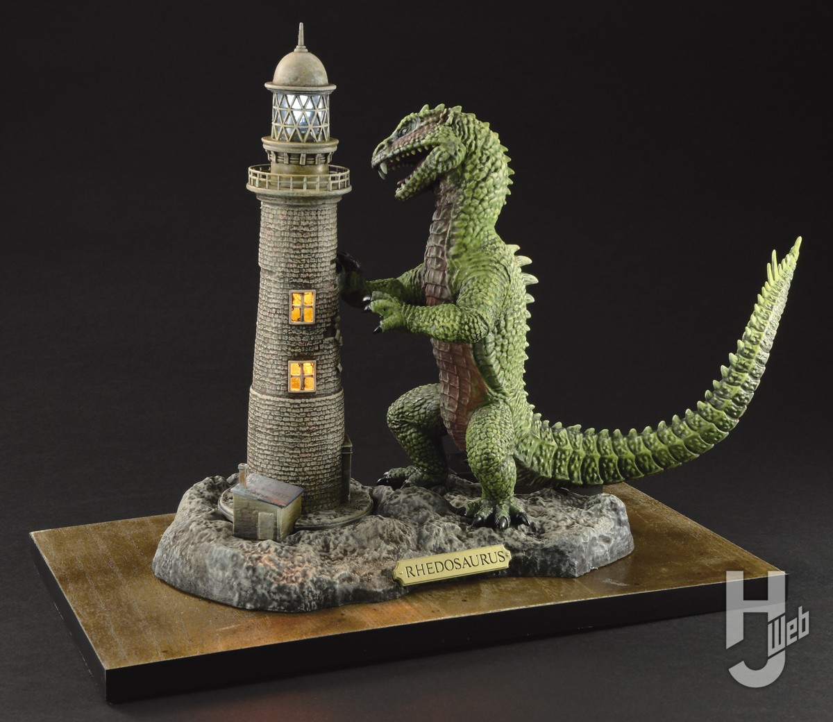 原子怪獣現わる』より、原水爆実験で目覚める太古の恐竜リドサウルスが