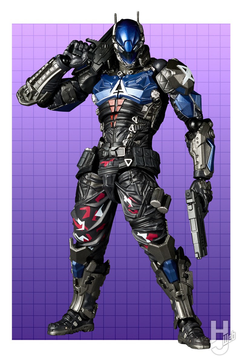 メガソフビシリーズに「仮面ライダー第2号」が登場！ 正体不明の