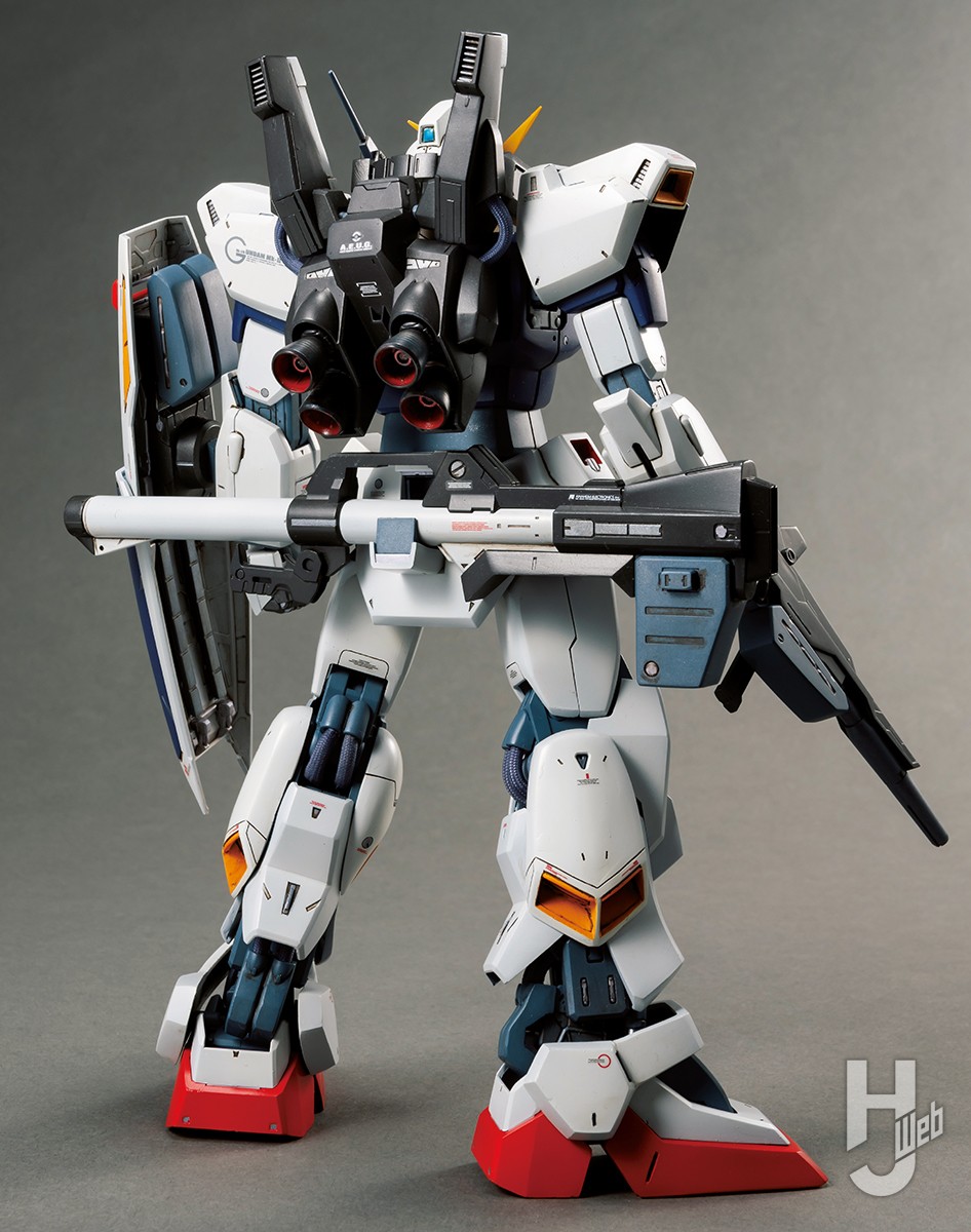 20年前のキット「MG RX-178 ガンダムMk-II Ver.2.0」を設定画稿に