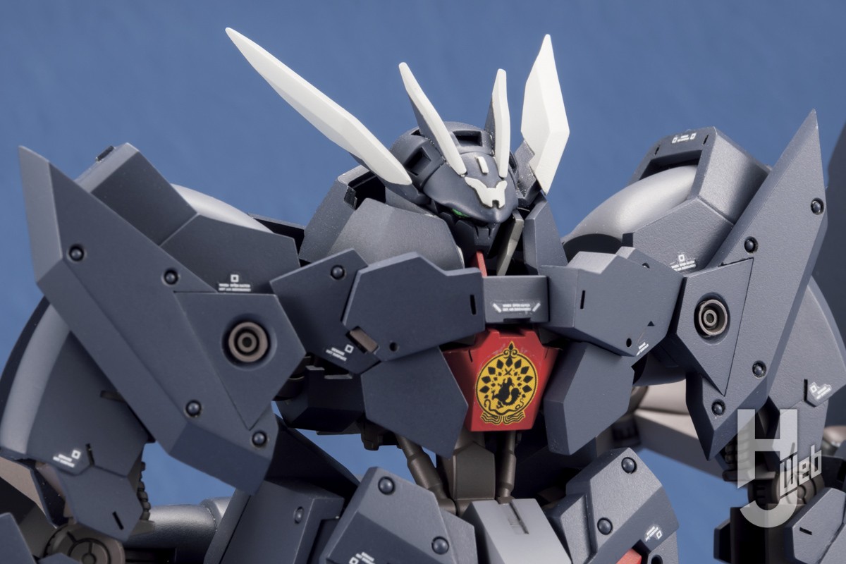 ASW-G-61 ガンダム・ザガン」をスクラッチ製作。独特なシルエットを