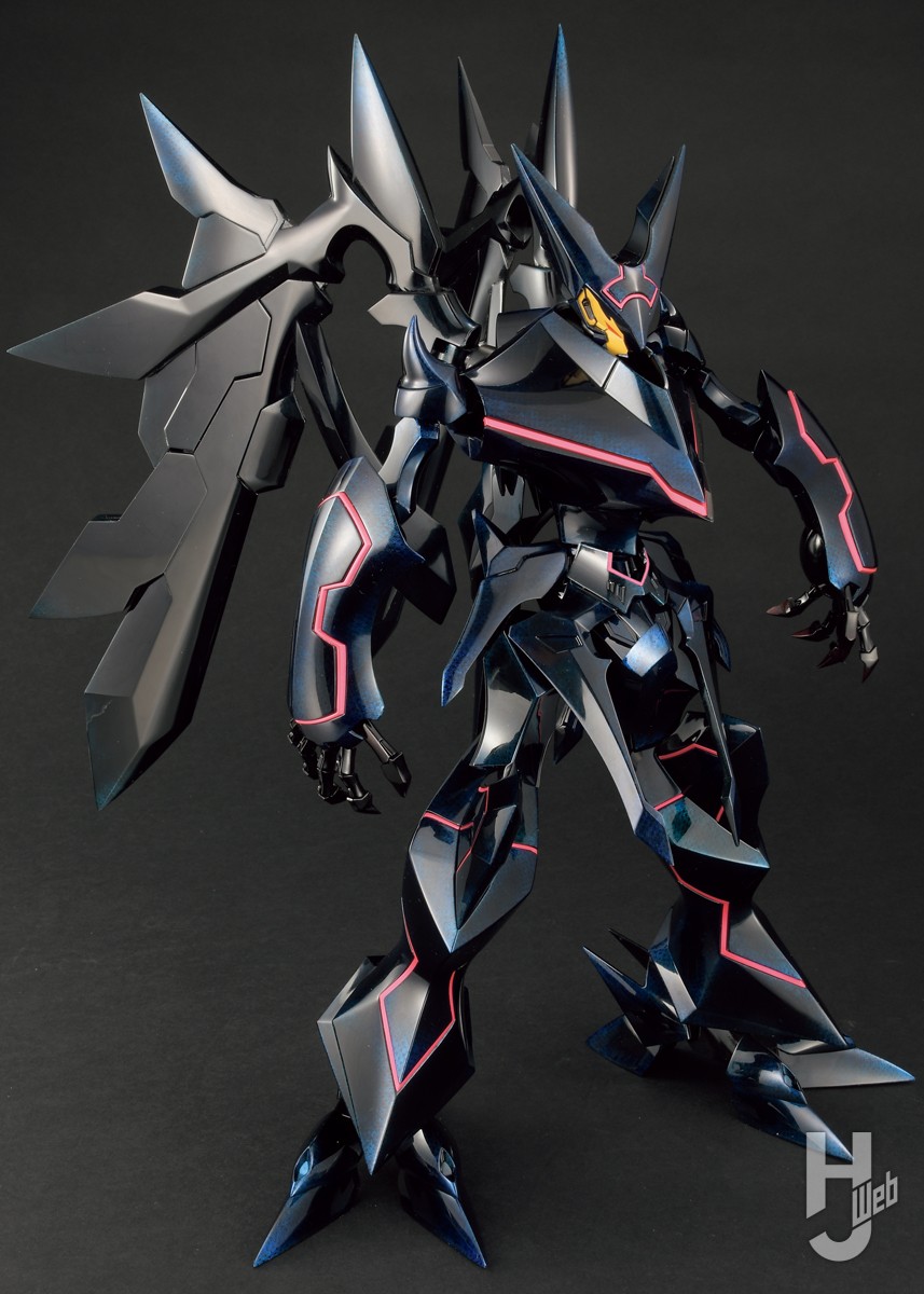 究極の人型機動兵器「アストラナガン」の圧倒的カリスマ性を塗装で表現