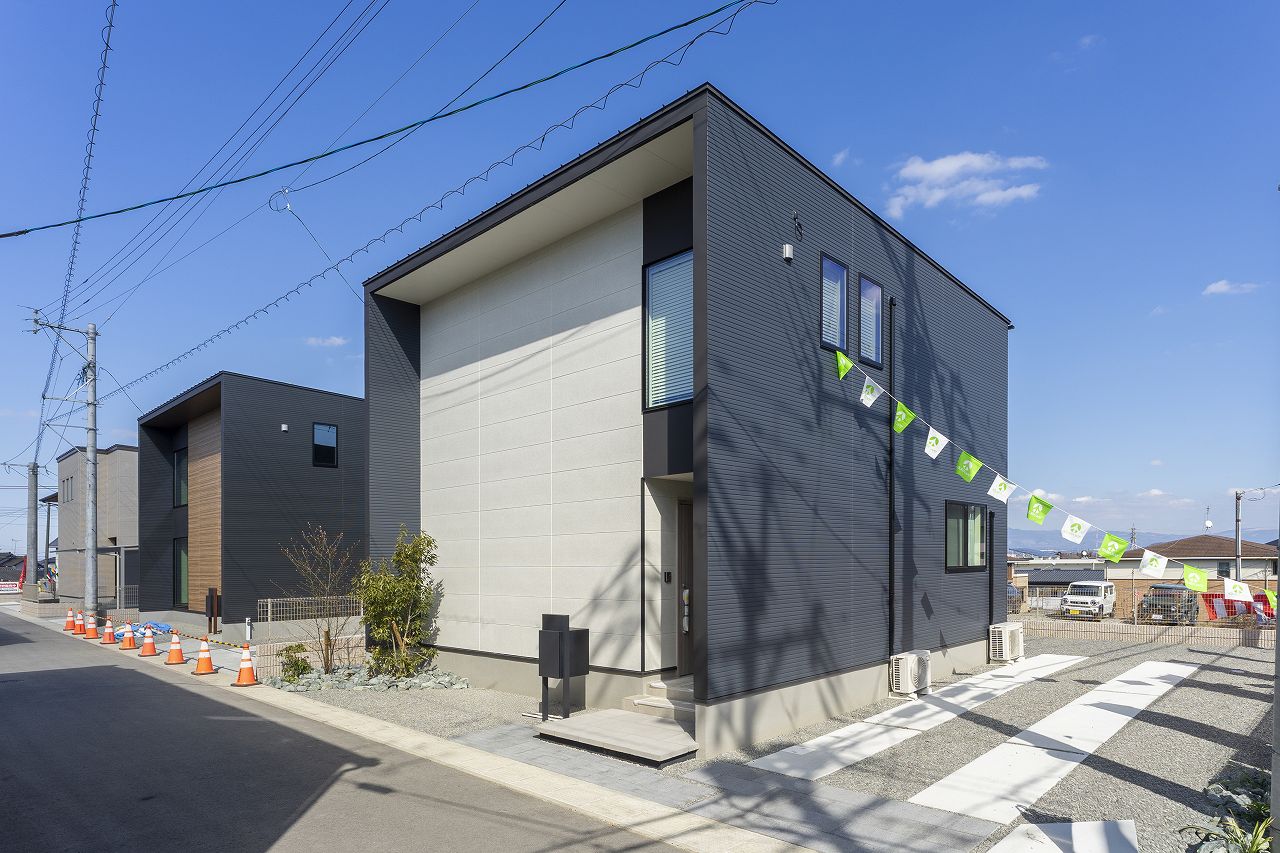 営業マンおすすめ物件！】《池田小まで徒歩12分》 1号地・デザイナーズ