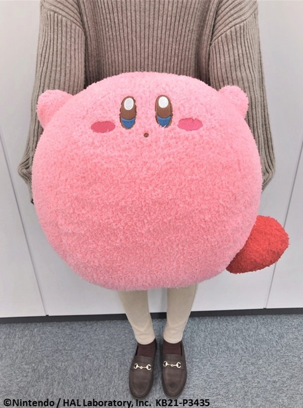 ふわふわ、まんまるな「カービィ」のビッグサイズぬいぐるみが12月4週