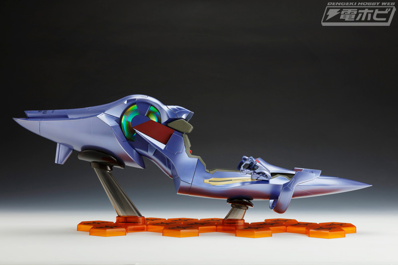 ヱヴァンゲリヲン新劇場版』アスカが大ボリュームのエントリープラグに