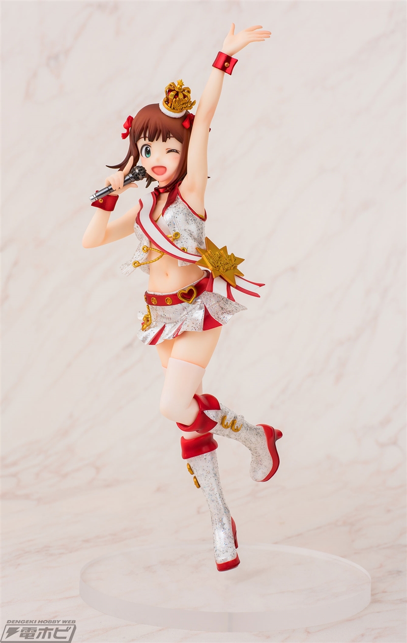 アイドルマスター ミリオンライブ！』天海春香がライブ衣装を身に