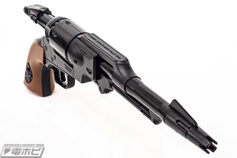 銃を構えれば「真の宇宙戦士」気分が楽しめる！「コスモ ドラグーン