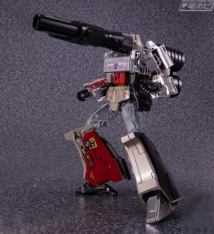 1984年に発売された初期玩具をマスターピースで徹底再現