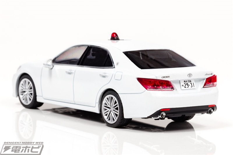 トヨタ クラウンアスリート」のパトカー2種が1/43スケールでミニカー化