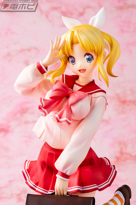 チャーミングな笑顔が魅力！『ToHeart』宮内レミィがおなじみの制服姿