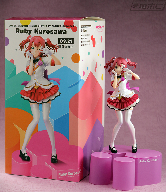 ピース＆ウインクで可愛くアピール♪電撃屋『ラブライブ！サンシャイン