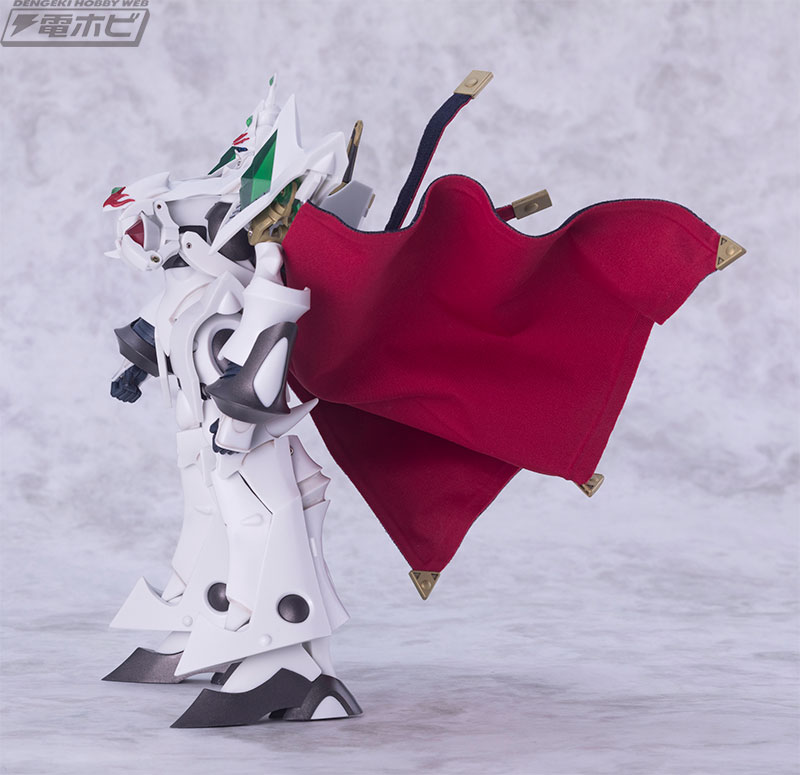 20年の時を経てついに復活！『天空のエスカフローネ』主役機の可変