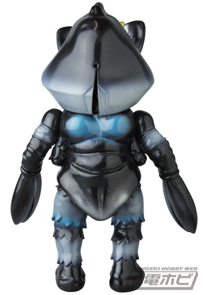 骸骨バルタンと骸骨アントラーの新色ソフビモデルがイベント「WE LOVE